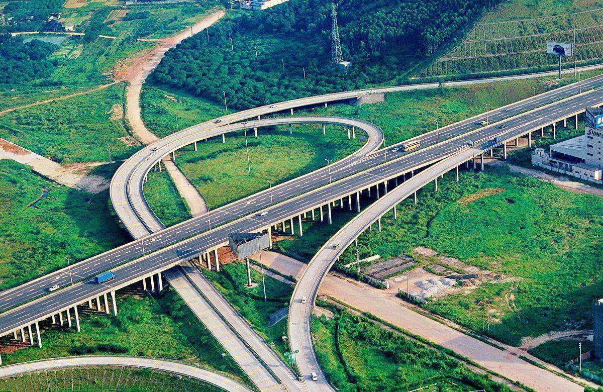 湖北高速公路最新路況與小巷美食探秘